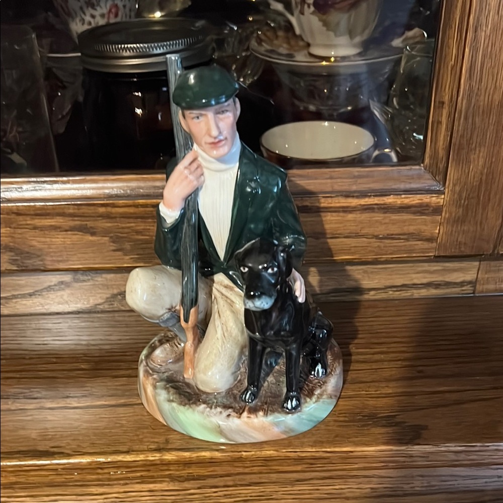 Royal Doulton "The Gamekeeper" Limited 1983 HN2879
